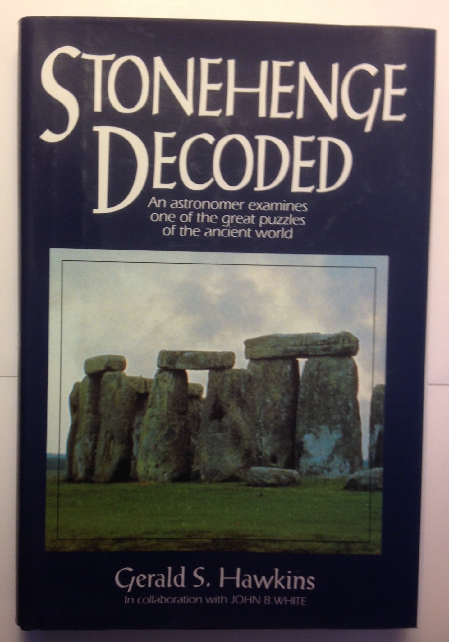 Stonehenge Decoded book cover