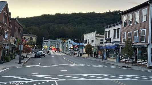 Sarah Hartshorne Reading at Mocha Maya's, Wednesday July 23rd!