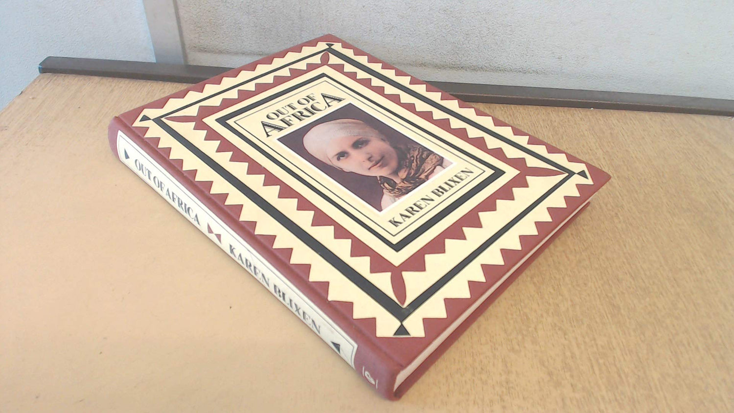 Out of Africa (Traveller's) book cover