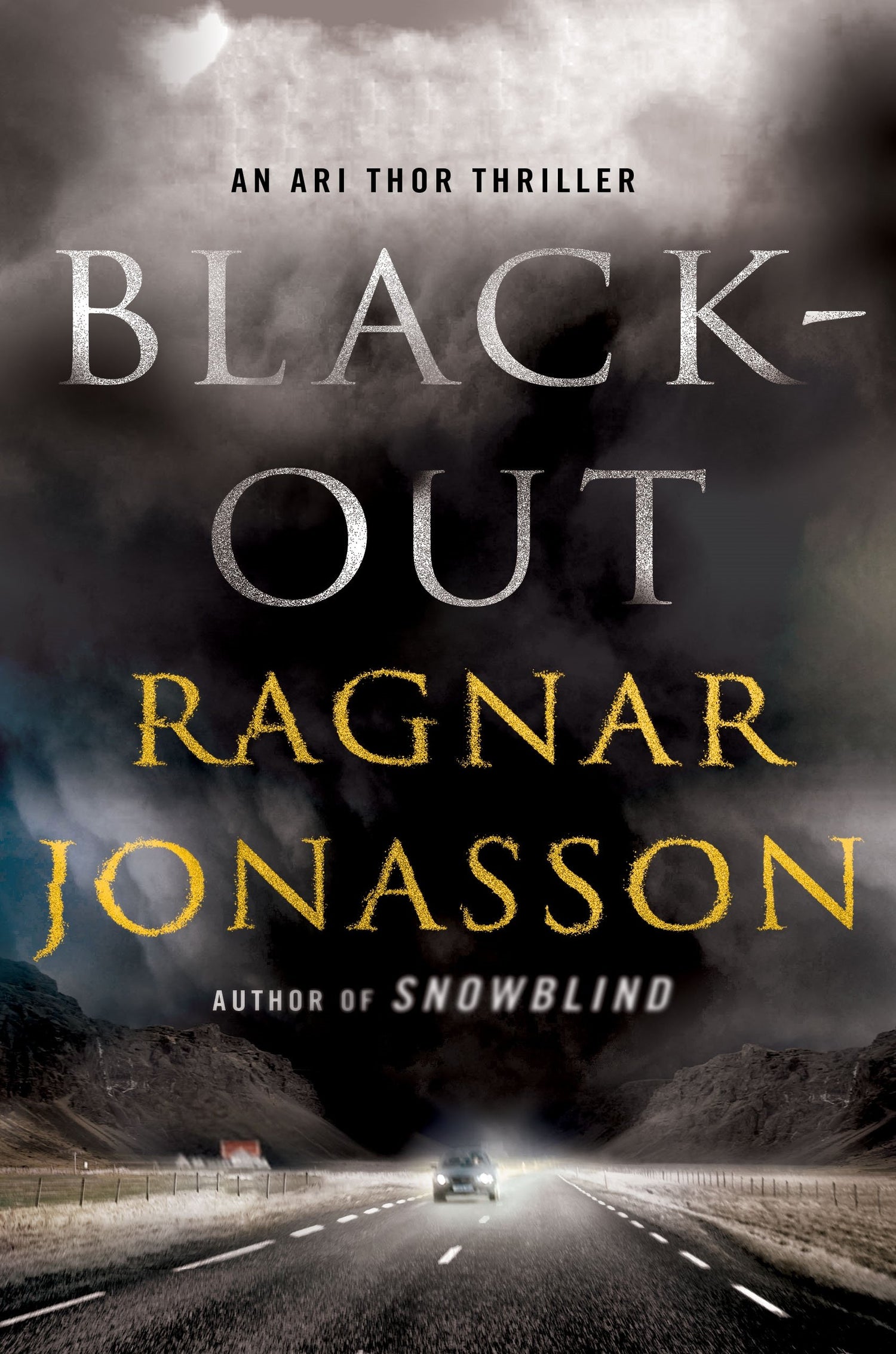 Blackout: An Ari Thor Thriller book cover