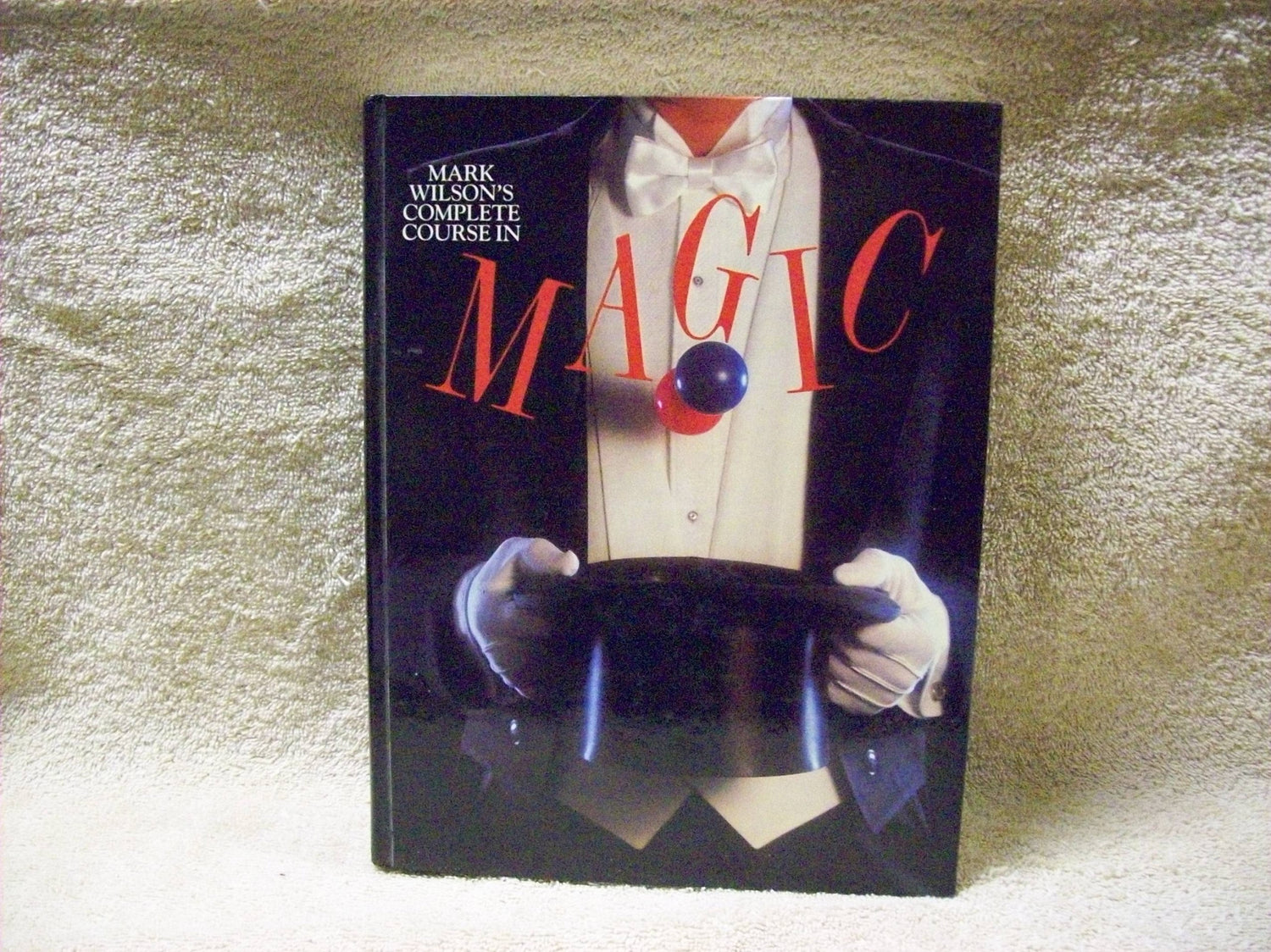 Mark Wilson's Complete Course in Magic book cover